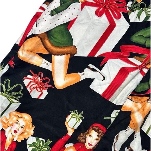 Loudmouth Golf Pin-Up Girl Christmas Shorts Size 30 Flawless Condition - Picture 4 of 15